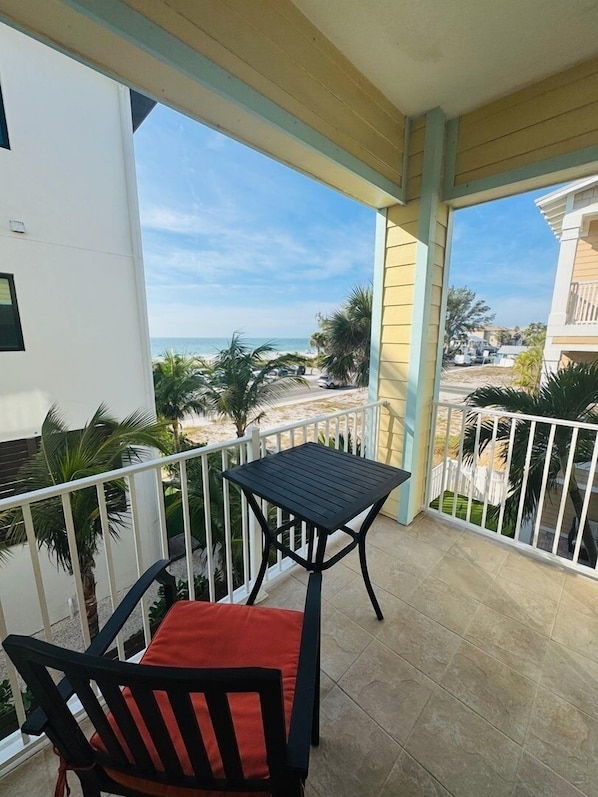 House, 3 Bedrooms | Outdoor dining