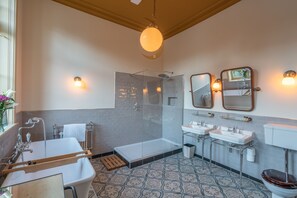 디럭스 더블룸 (Riverview) | 각각 다르게 가구 비치, 책상, 무료 WiFi, 침대 시트