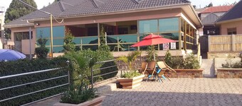 Senevin Gardens Hotel