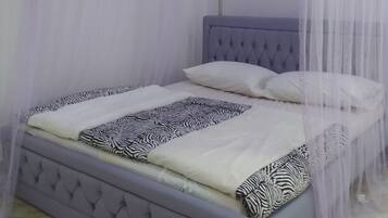 Deluxe Double Room | Desk, laptop workspace, free WiFi, bed sheets