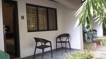 Standard Room | Free WiFi, bed sheets
