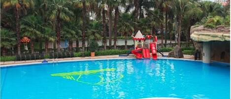 Seasonal outdoor pool
