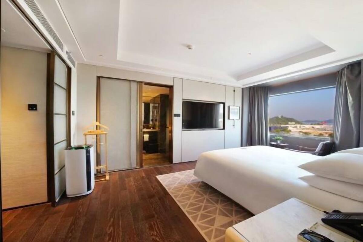In-room safe, desk, blackout curtains, rollaway beds