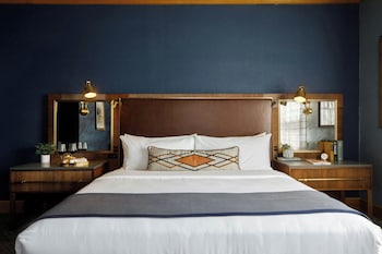 The Barfield, Autograph Collection