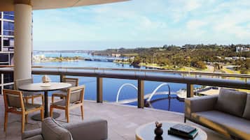 The Ritz-Carlton Suite, Elizabeth Quay River View, 1 King Bed