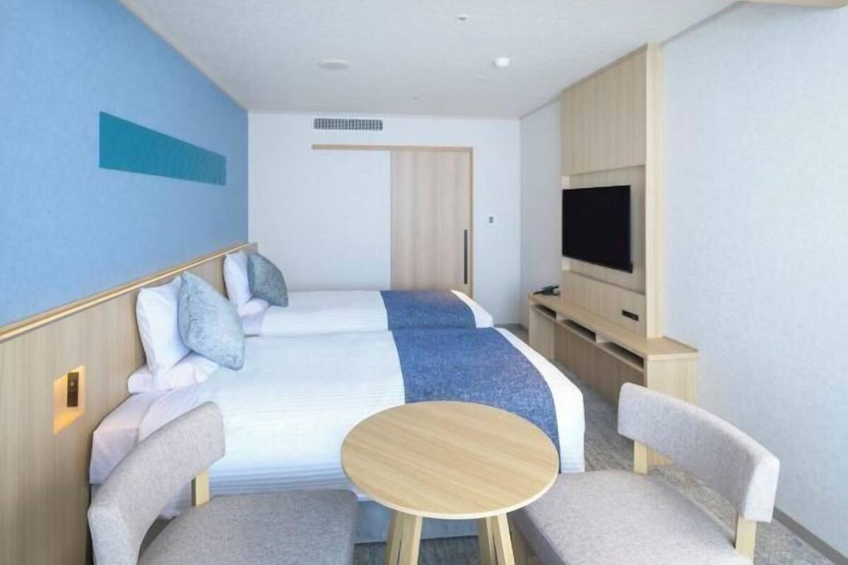 Hochwertige Bettwaren, Zimmersafe, Schreibtisch, kostenloses WLAN