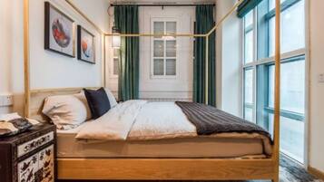 3 Schlafzimmer, Schreibtisch, Verdunkelungsvorhänge, kostenloses WLAN