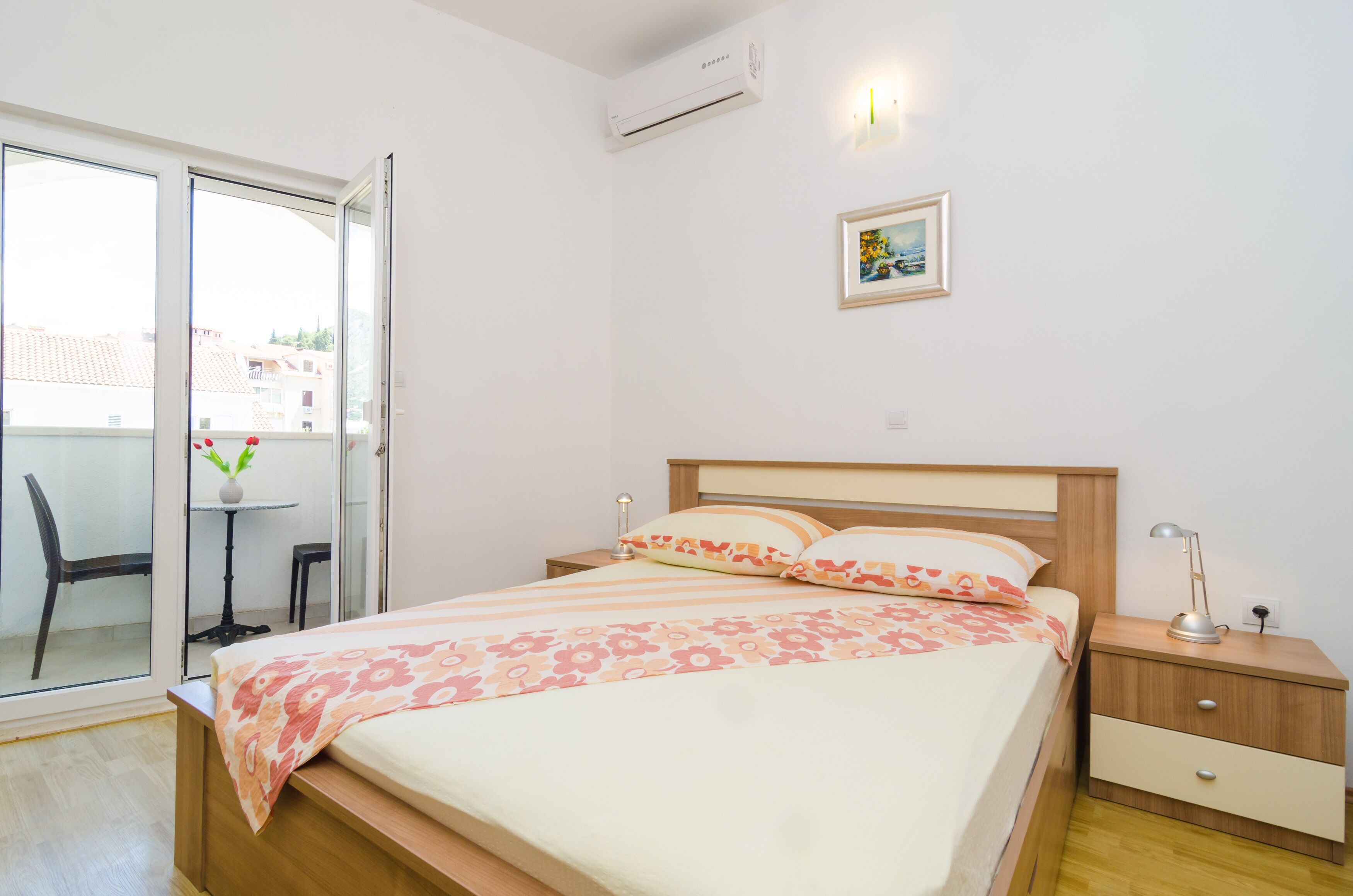 1 habitación, internet y ropa de cama 