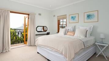 Classic House, 4 Bedrooms | 4 bedrooms, premium bedding, desk, laptop workspace