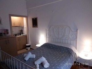 Lägenhet - 1 sovrum | 1 sovrum, strykjärn/strykbräda, resesäng och gratis wi-fi