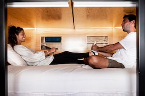 Gemeinsamer Design-Schlafsaal, Gemischter Schlafsaal (1 double bed) | Allergikerbettwaren, individuell dekoriert, individuell eingerichtet