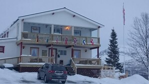 Front of property - Lapphaugen turiststasjon (Lavangen)