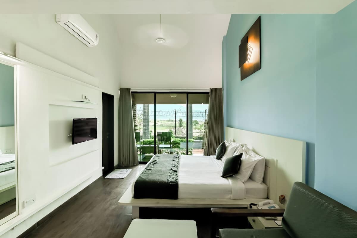 Courtyard Room | Lydisolert, individuelt dekorert, individuelt innredet og sengetøy