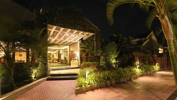 Entrada al alojamiento