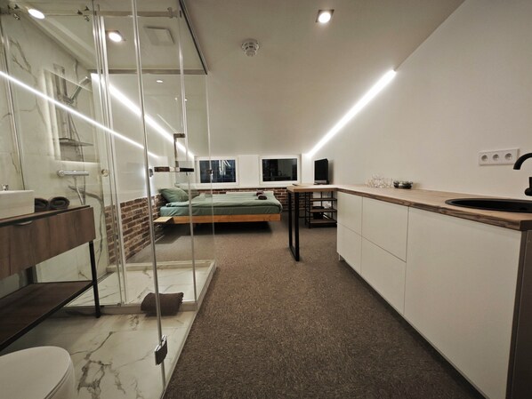 Deluxe Room, Non Smoking, Courtyard View