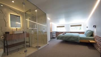 Deluxe Room, Non Smoking, Courtyard View