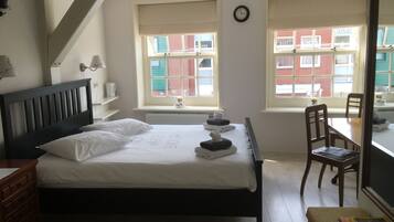 Tweepersoonskamer | Een minibar, individueel gedecoreerd, individueel gemeubileerd