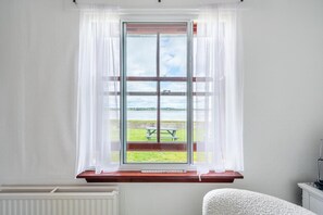 Twin Room, Ensuite | Free WiFi - Edenside House (St. Andrews)