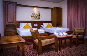 Standard Double Room - Hotel Lakefield Exellence (Kandy)