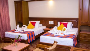 Standard Double Room - Hotel Lakefield Exellence (Kandy)