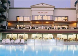 Front of property - evening/night - Seaview Suite Hotel (Kusadasi)