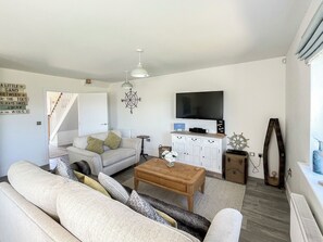 TV - 3 bedroom accommodation in Cloughton, near Scarborough (Cloughton, near Scarborough)