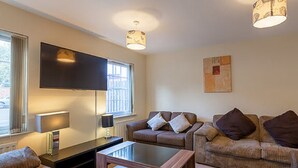 Newcastle City Town House | Living area | Flat-screen TV - Newcastle City Town House (Newcastle-upon-Tyne)