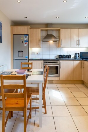 Fridge, microwave, dishwasher, electric kettle