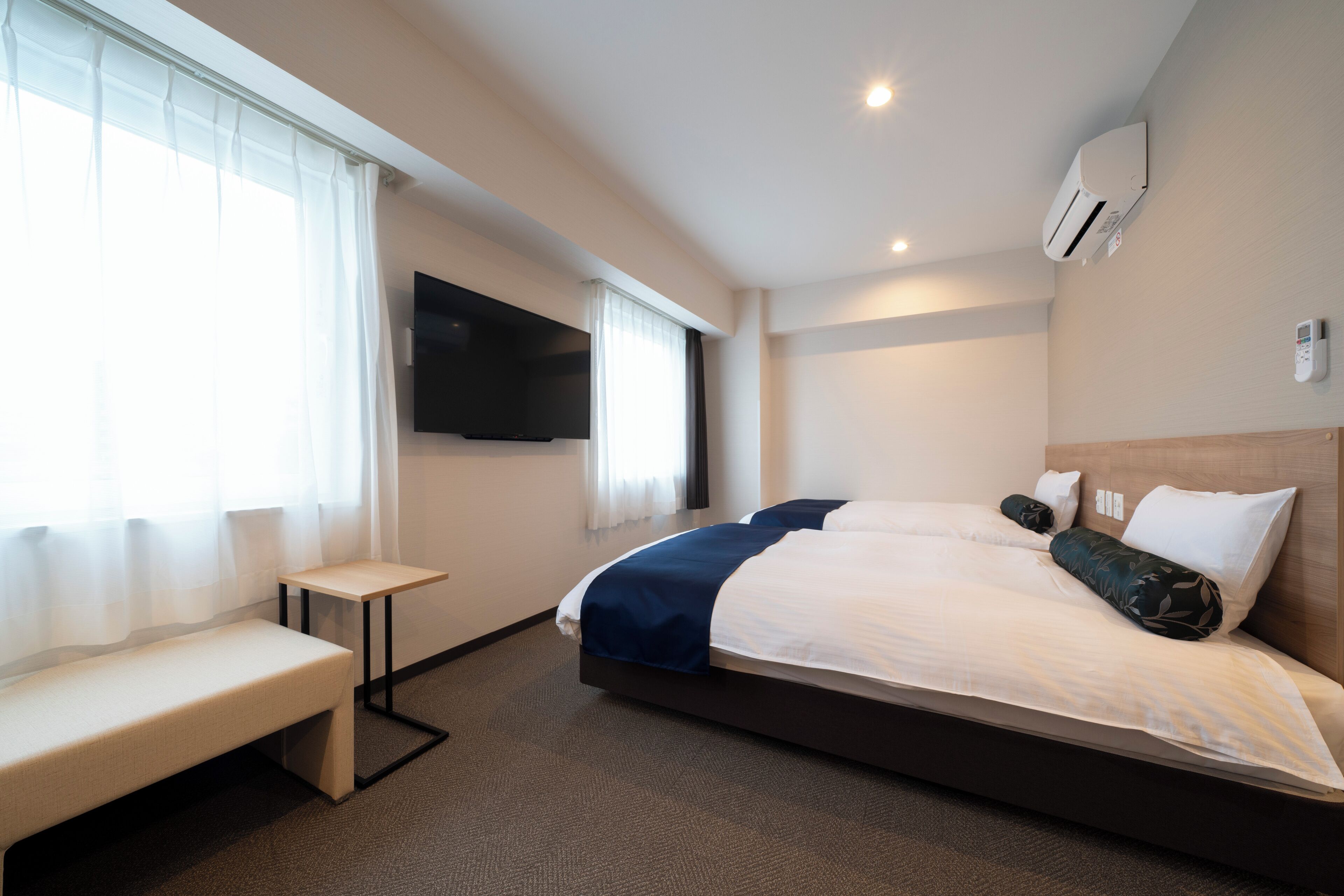 Standard Twin Room | Desk, free WiFi, bed sheets