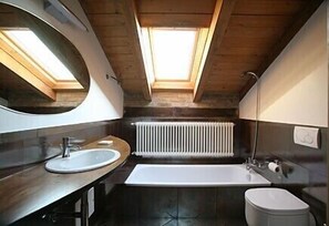 Håndklæder, Sæbe, Shampoo, Toiletpapir