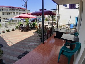 Standard Quadruple Room | Property entrance - hotel IMERI (Ureki)