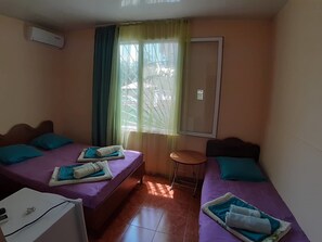 Family Twin Room | Individually furnished, soundproofing, iron/ironing board, free WiFi - hotel IMERI (Ureki)