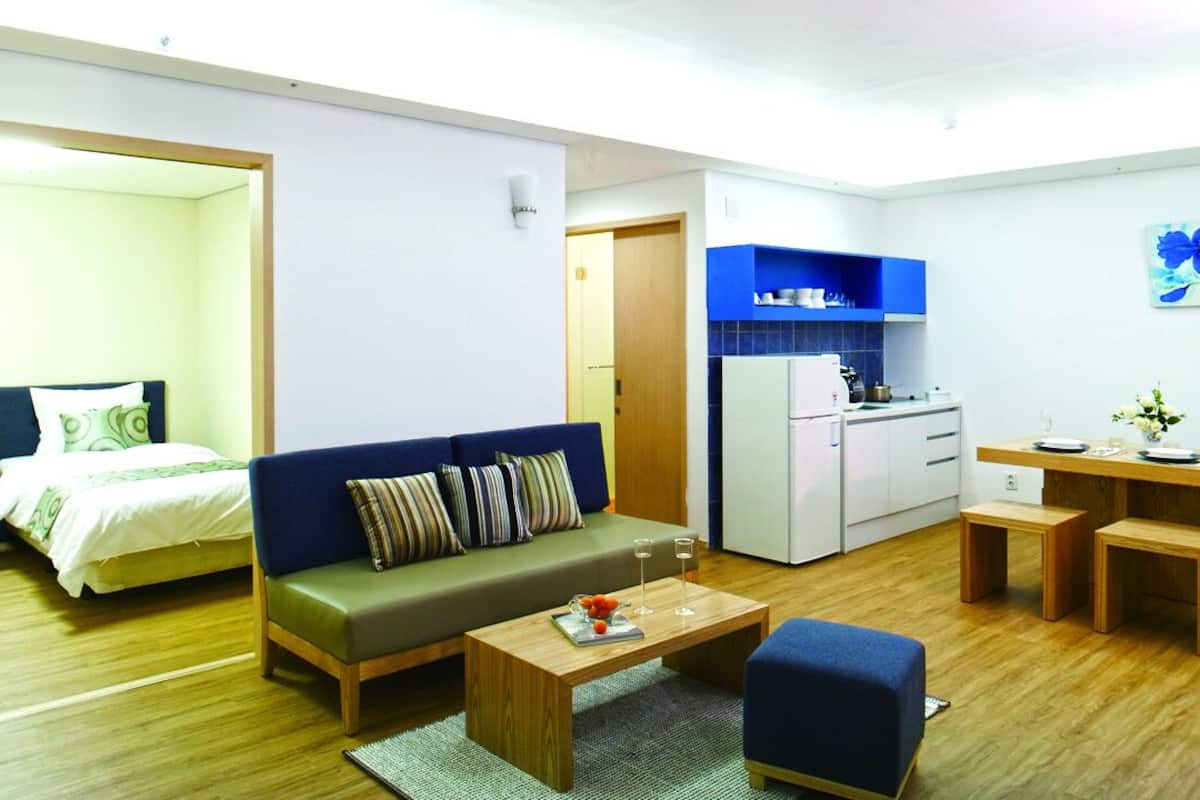 family room, 1 bedroom (room type randomly assigned) | 2 bedrooms, free wifi, bed sheets