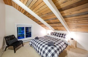 Villa (3 Bedrooms) | 3 bedrooms, bed sheets - 66SL - Hot Tub - WiFi - 3+ Bedroom - Sleeps 10 (Deming)