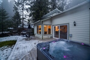 Porch - 62SL - Hot Tub - WiFi - Fireplace - Pets Ok - Sleeps 6 (Deming)