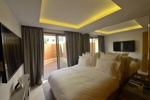 Comfort-huoneisto | Ylelliset vuodevaatteet, pimennysverhot, vuodevaatteet