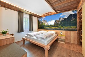 Apartment, 2 Bedrooms (Romantica) | Individually decorated, individually furnished, desk, soundproofing - Residence Treyer (Terento)