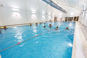 Indendørs pool