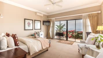 Room, Sea View | 1 bedroom, individually decorated, desk, free WiFi