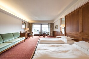 Deluxe Double Room, Balcony, Lake View | Hypo-allergenic bedding, minibar, in-room safe, desk - Haus am Hang (Caldaro Sulla Strada del Vino)