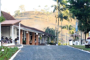 Façana frontal de l'allotjament
