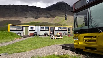 Park your vehicle and enjoy a meal at this scenic stop.