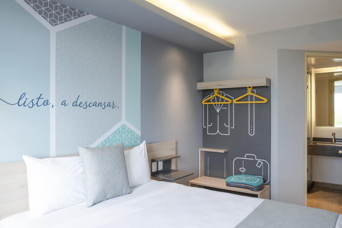 Superior Room, 1 Queen Bed | In-room safe, desk, laptop workspace, blackout drapes