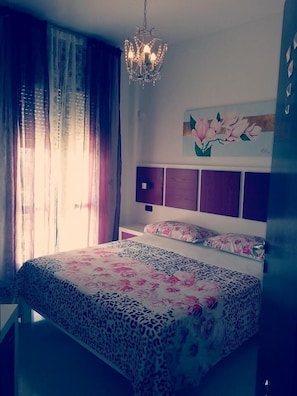 Double or Twin Room, Balcony | Minibar, desk, blackout drapes, free cribs/infant beds - B&B Corallo (Alliste)
