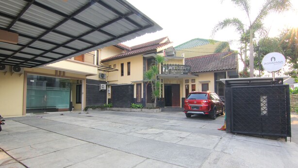 Fachada da propriedade