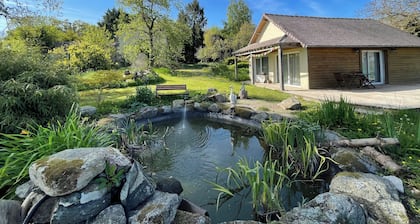 Cosy Getaway Country House