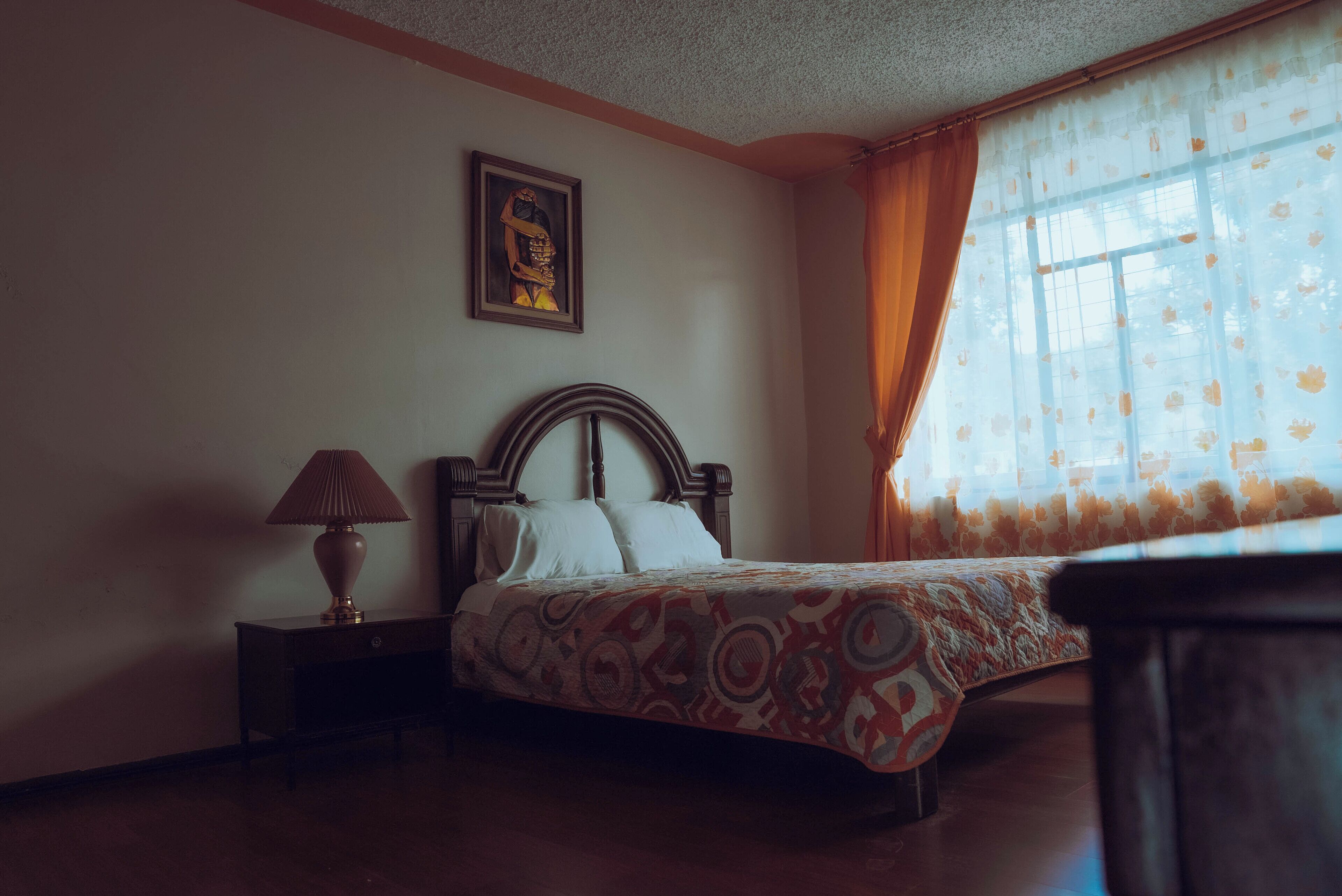 Ameublement personnalisé, Wi-Fi gratuit, draps fournis