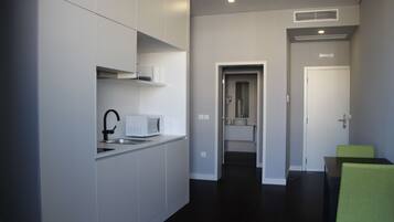 Basic Apartment, 1 Bedroom, Terrace (2) | Private kitchenette | Fridge