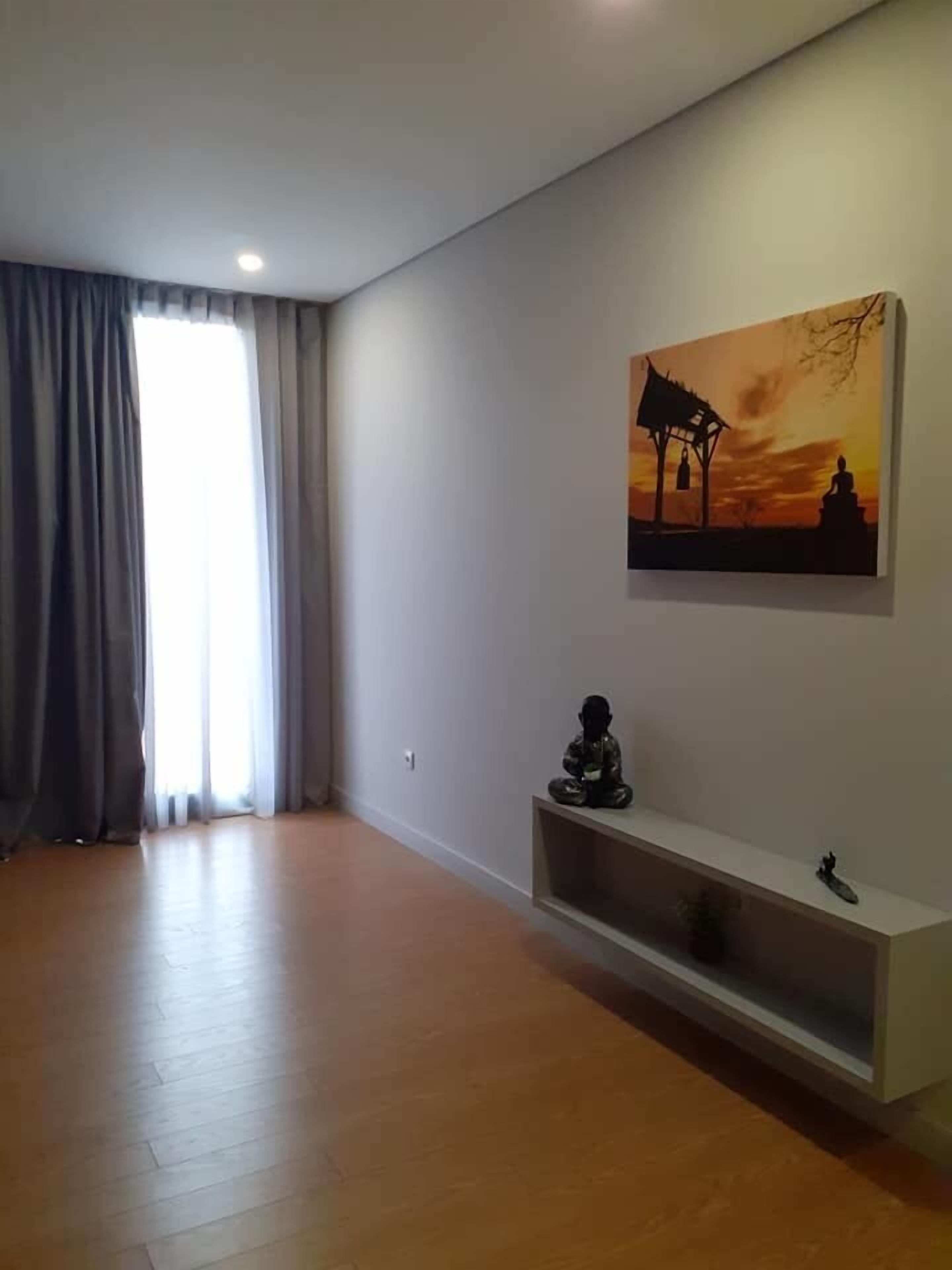 Basic Apartment, 1 Bedroom, Terrace (1) | Living area | Flat-screen TV