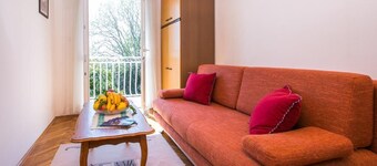 Apartments Anka - One-Bedroom Apartment with Balcony and Sea View